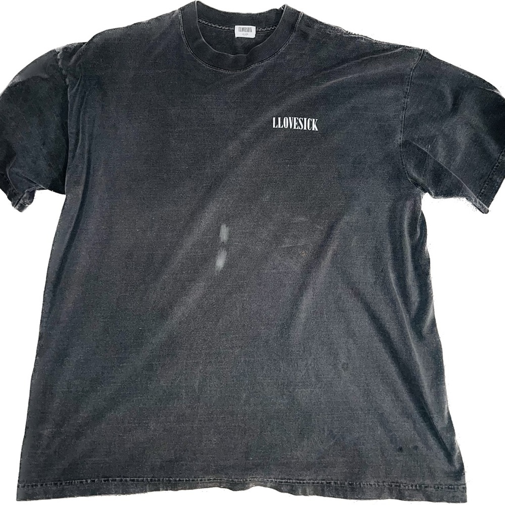 Llovesick men’s tee